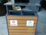 街道簡(jiǎn)潔分類(lèi)鋼木垃圾箱
