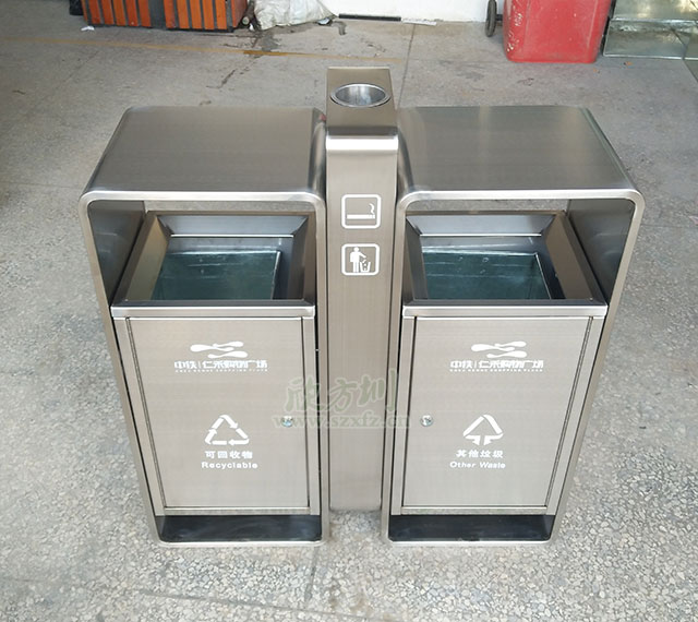 不銹鋼戶外分類垃圾桶進入南寧小區