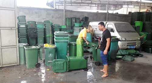 市政環衛垃圾桶清洗作業流程