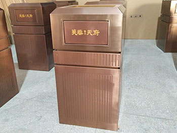 室內(nèi)高檔電鍍古銅色不銹鋼垃圾桶主圖